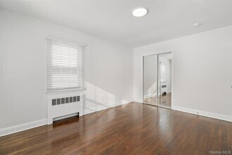 89 Huntville Rd in Katonah, NY - Building Photo - Building Photo