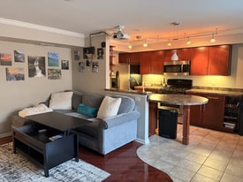 155 Virginia Ave, Unit 204 in Lexington, KY - Building Photo