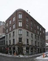 39 Saint-Paul E in Montréal, QC - Building Photo