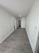 1560 SW 5th St in Miami, FL - Building Photo - Building Photo