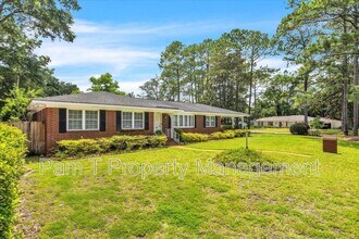 2009 Bacon Park Dr in Savannah, GA - Building Photo - Building Photo