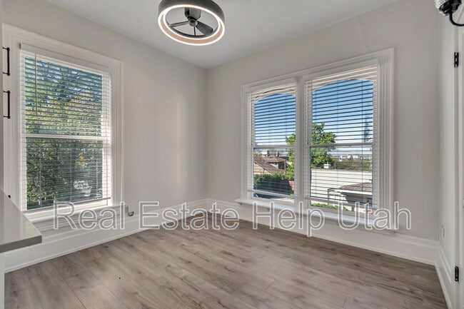 property at 365 S Elizabeth St
