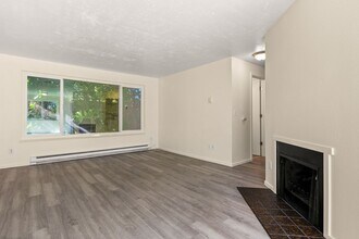 17 SE 62nd Ave in Portland, OR - Building Photo - Building Photo