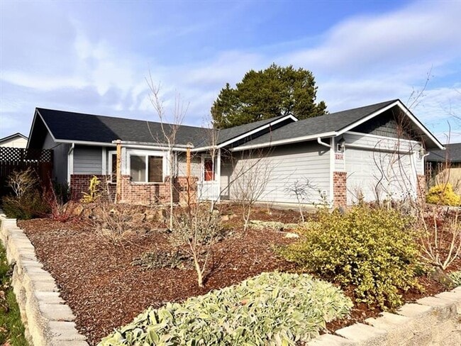 property at 6214 57th Ave SE