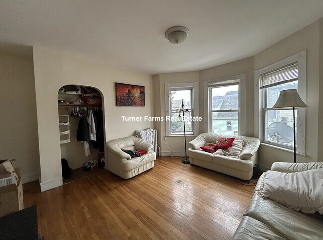 110 Murdock St, Unit 3 in Boston, MA - Building Photo - Building Photo
