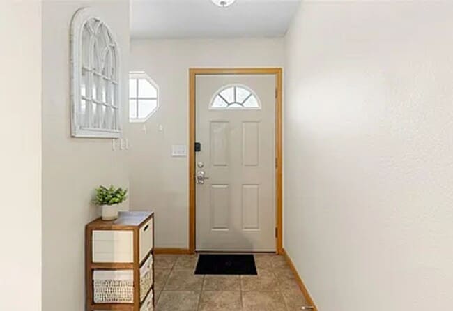 517 Stonedale Dr in Manhattan, KS - Building Photo - Building Photo