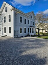 281 Pequot Ave in New London, CT - Building Photo - Building Photo