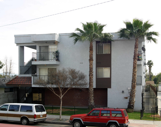 228 W Verdugo Ave in Burbank, CA - Building Photo - Building Photo