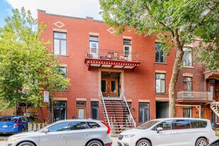 720 Agnès Rue in Montréal, QC - Building Photo