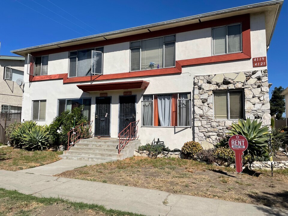 4121 Palmyra Rd in Los Angeles, CA - Building Photo