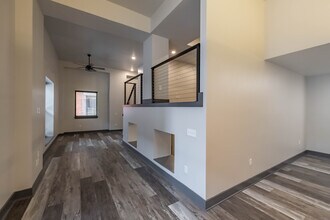 The Vibe Apartments in Cincinnati, OH - Foto de edificio - Building Photo