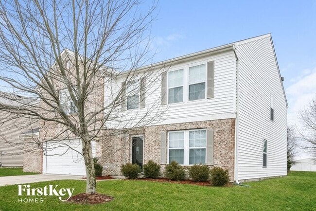 12649 White Rabbit Dr in Indianapolis, IN - Foto de edificio - Building Photo