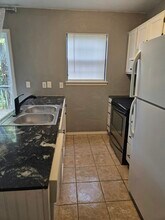 501 Braithwaite St in Bentonville, AR - Building Photo - Building Photo