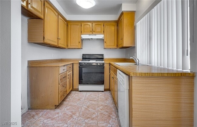 property at 6211 Meadow Brook Ln
