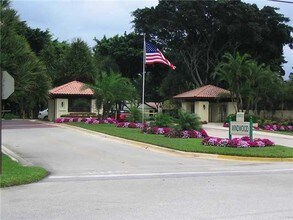301 Norwood Ter, Unit n129 in Boca Raton, FL - Building Photo - Building Photo
