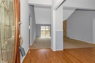 73 Timberspire Ln in Spring, TX - Building Photo - Building Photo