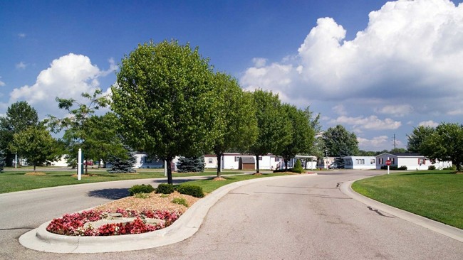 Allendale Meadows Mobile Village in Allendale, MI - Foto de edificio - Building Photo