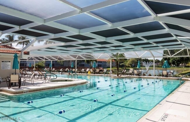 2526 Orchid Bay Dr in Naples, FL - Building Photo - Building Photo