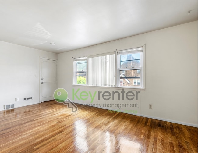 199 Brookside Ave in Irvington, NJ - Building Photo - Building Photo