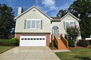 1001 Garden Oak Ct in Lawrenceville, GA - Building Photo