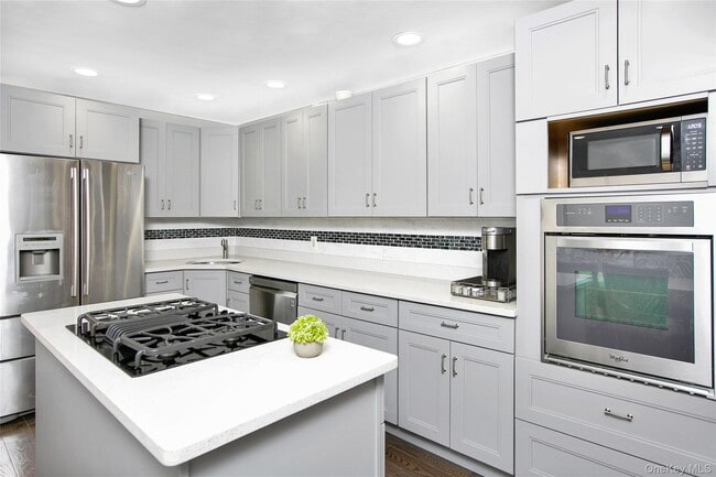 5 Kensington St in Lido Beach, NY - Building Photo - Building Photo