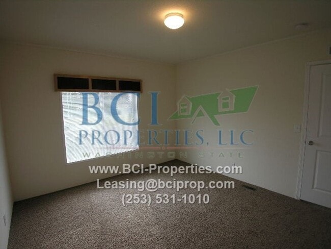 2207 109th St Ct E in Tacoma, WA - Building Photo - Building Photo