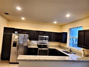 9446 SW 170th Ave in Miami, FL - Building Photo - Building Photo