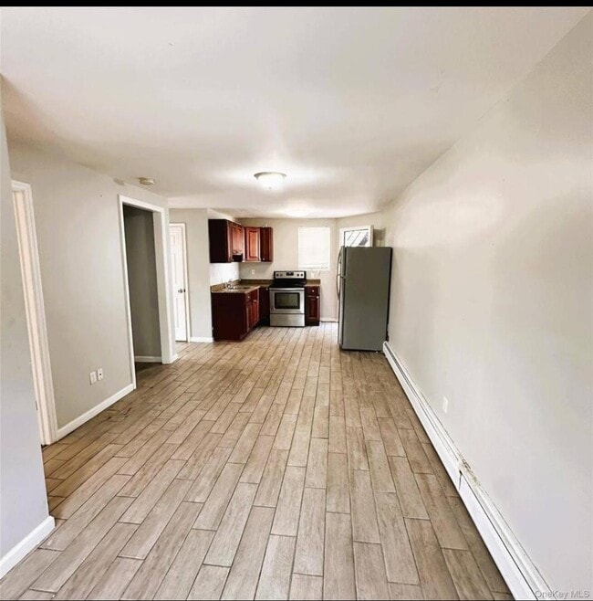 43 N Clinton St in Poughkeepsie, NY - Building Photo - Building Photo