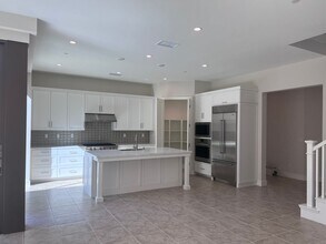 128 Sugar Brush in Irvine, CA - Building Photo - Building Photo