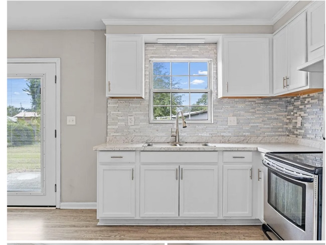 property at 2528 Georgetown Dr