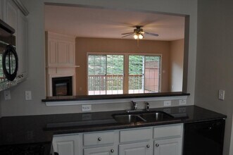 1022 Thornborough Dr in Alpharetta, GA - Building Photo - Building Photo