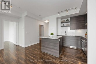 59-2159 Annie Craig Dr in Toronto, ON - Building Photo - Building Photo