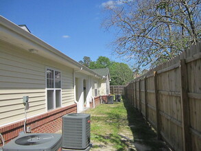 Windsor Crossing in Lumberton, NC - Building Photo - Building Photo