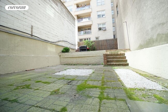 property at 305 E 56th St