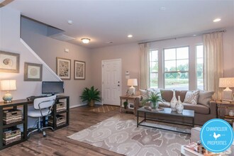 1007 Metropolitan Dr in Durham, NC - Building Photo - Building Photo