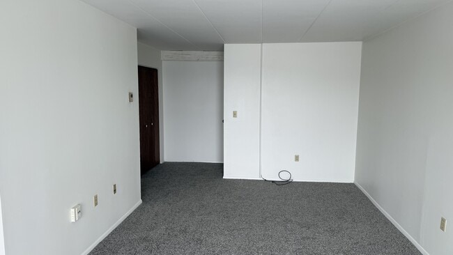 370 Newton Cir in Akron, OH - Building Photo - Building Photo