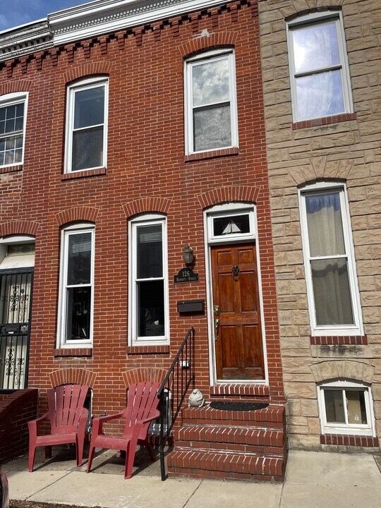 126 Burnett St in Baltimore, MD - Foto de edificio