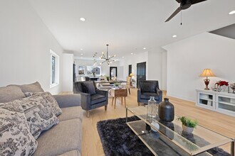 1522 N Leamington Ave in Chicago, IL - Building Photo - Building Photo