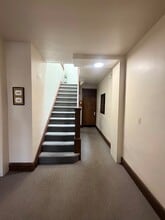 138 W 30th St, Unit 2 in Bayonne, NJ - Building Photo - Building Photo