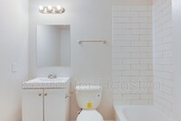 5405 Groveton St photo'