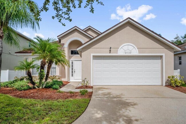 property at 913 Emerald Green Ct