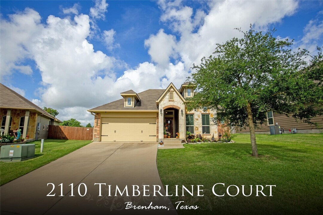 2110 Timberline Ct in Brenham, TX - Building Photo