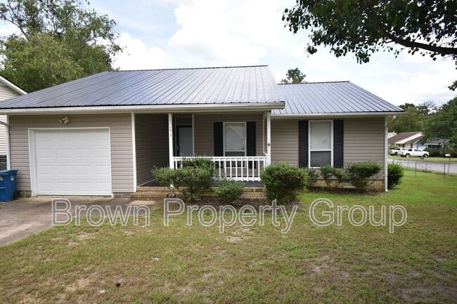 6817 Sugarbin Ln in Fayetteville, NC - Building Photo - Building Photo