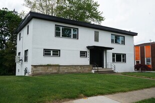2003 Fulton Rd NW, Unit 3 in Canton, OH - Building Photo