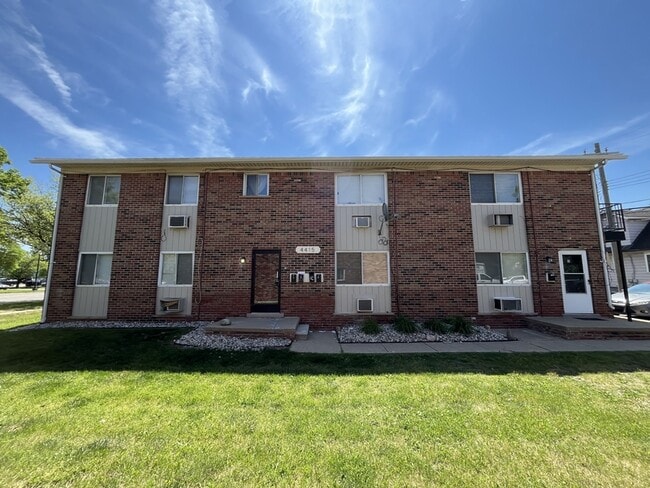 property at 4431 Oakwood