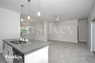 3462 Worthington Ave in North Port, FL - Foto de edificio - Building Photo