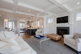 41 Washington Ave in Rumson, NJ - Building Photo - Building Photo