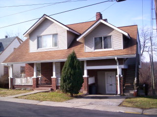 112 Beverly St in Beckley, WV - Building Photo