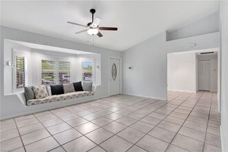 3035 42nd Terrace SW in Naples, FL - Building Photo - Building Photo