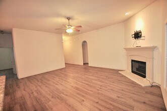 2212 Caroline Dr in Weatherford, TX - Building Photo - Building Photo